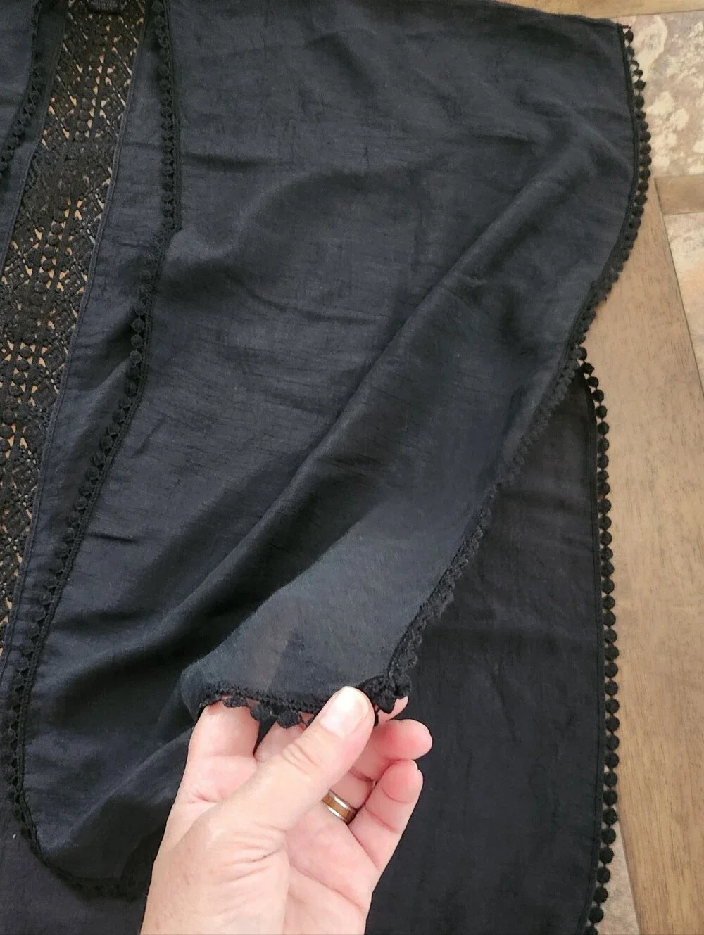 Steve Madden Black Lightweight Kimono Stlye Cover-Up. Size - OSFM